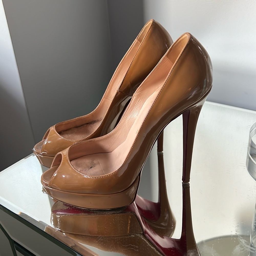 Size 38 heels
